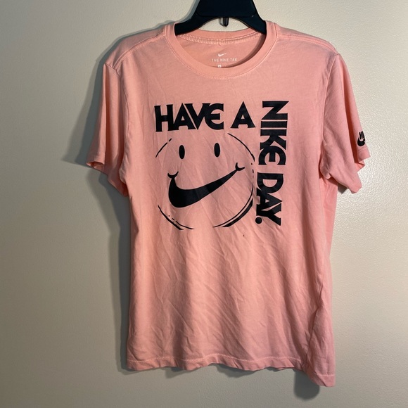 have a nike day shirts
